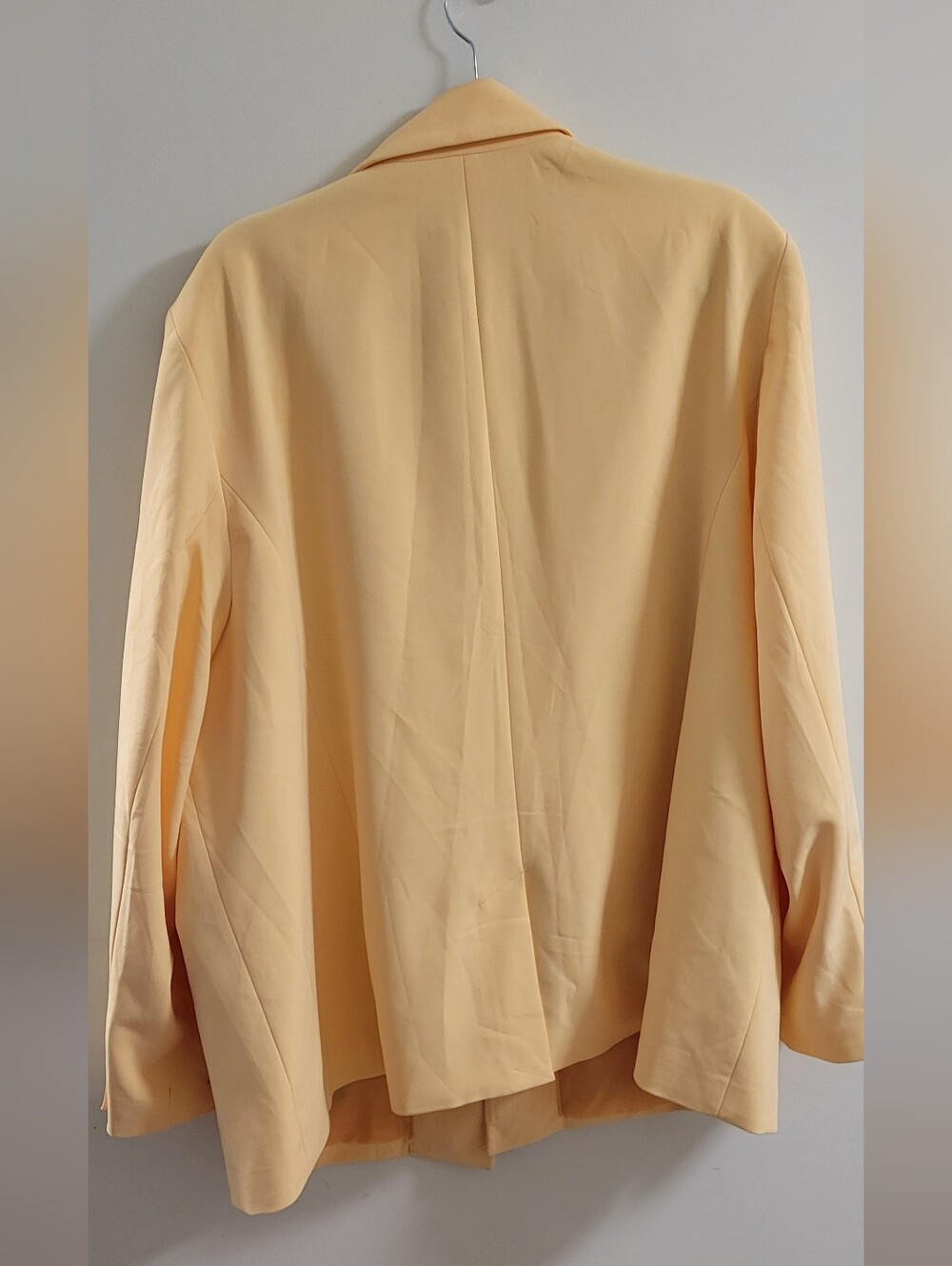 Liz Claiborne Pale Yellow Double-Breasted Blazer - Picture 6 of 7